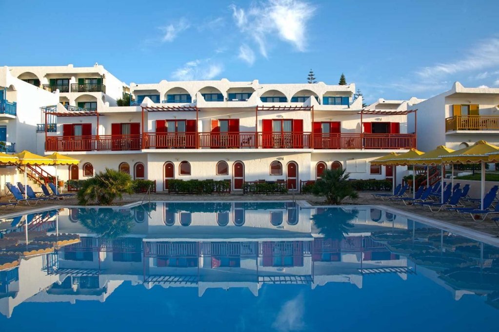 Фото отеля 1