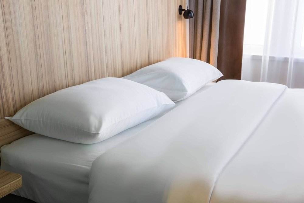 Фото Park Inn by Radisson Bournemouth