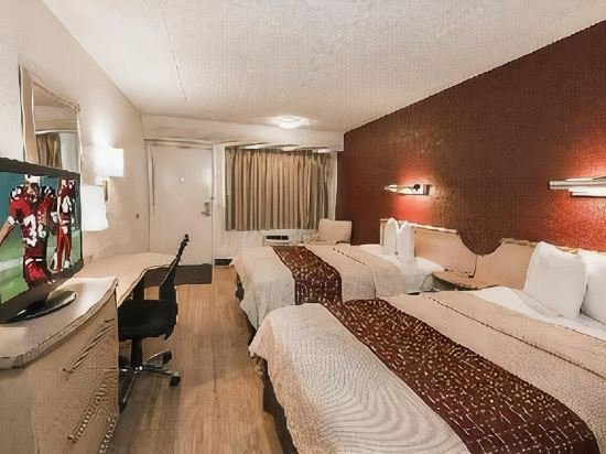 Фото Red Roof Inn Detroit - Warren