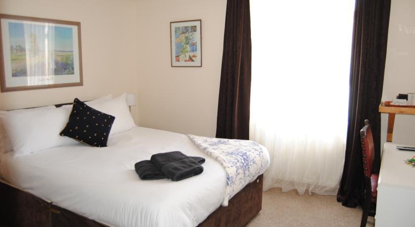 Фото The Old Palace Guest House