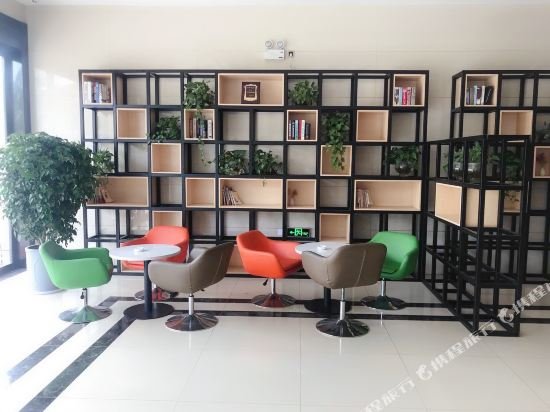 Фото GreenTree Inn Yangzhou Plaza Hotel