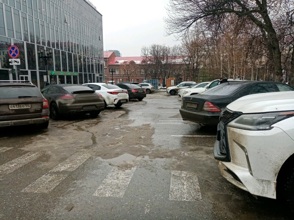 Автомобильная парковка Автомобильная парковка, Уфа, фото