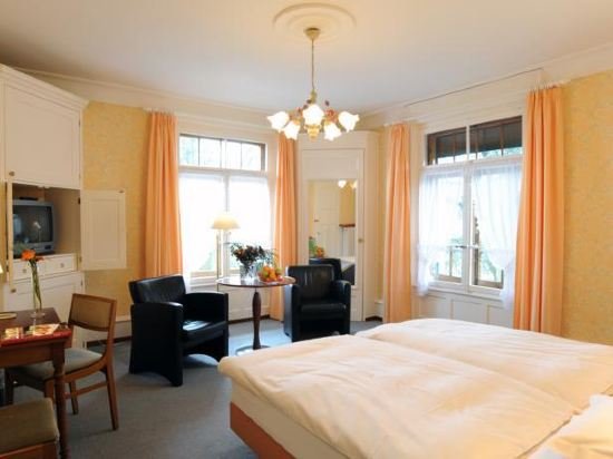 Фото Hotel La Prairie