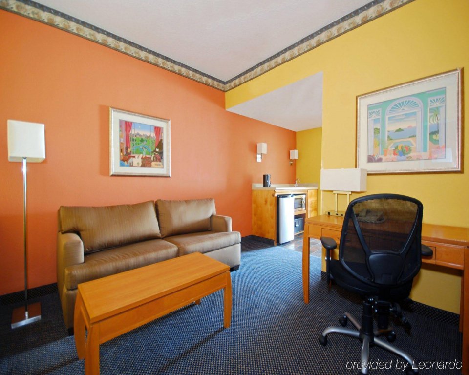 Фото Four Points by Sheraton Jacksonville Beachfront