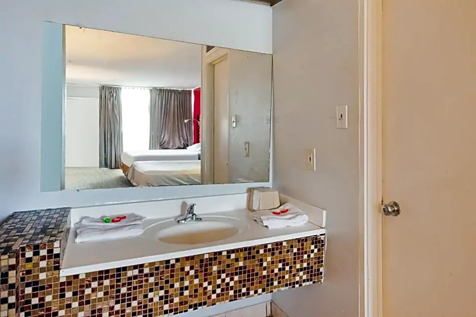 Фото Oyo Hotel Jackson North I-55