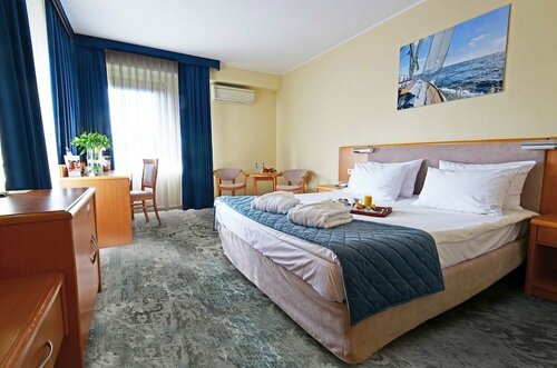 Гостиница Hotel Mragowo Resort & SPA во Мронгово