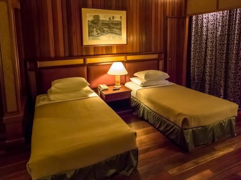 Фото Hotel Longhouse