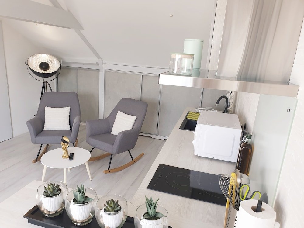 Фото Centre Ville T2 Tout Confort Lumineux et Bureau