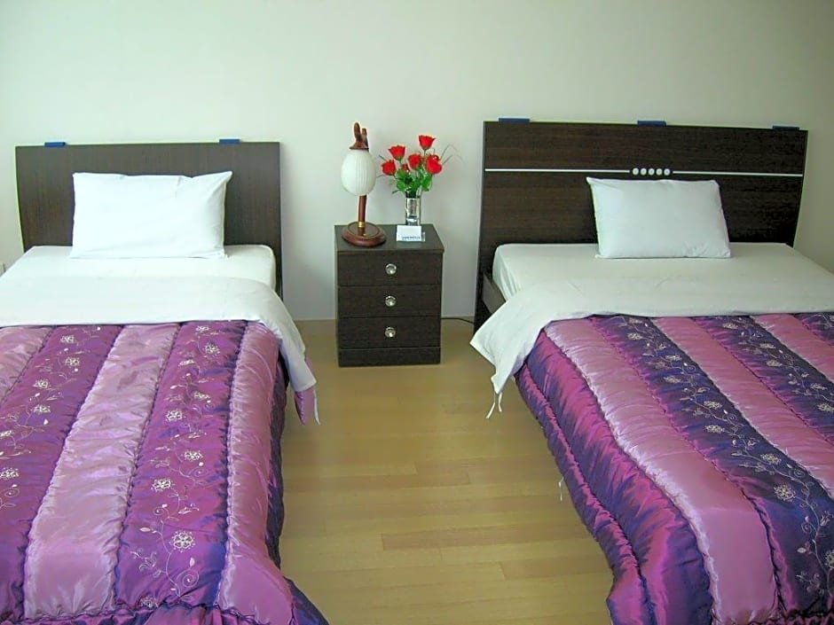 Фото New Airport Guesthouse