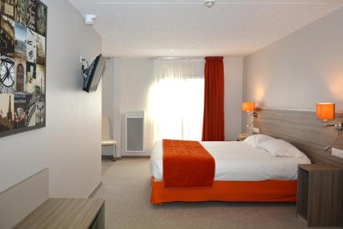 Фото Hôtel Saint Laurent