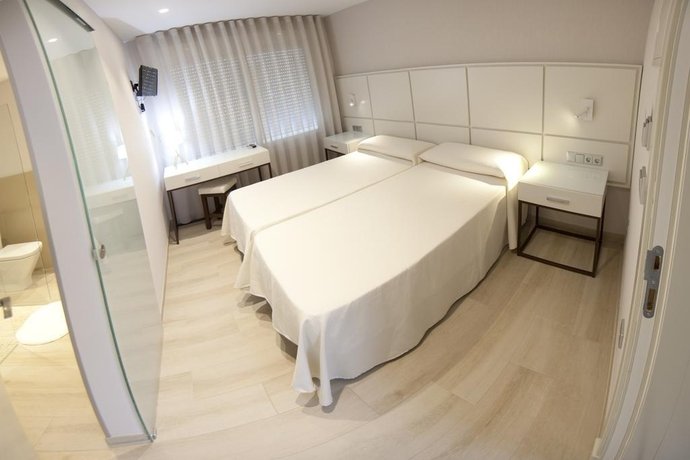 Фото Hostal Loimar