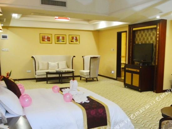 Фото Riverside Lidu Hotel Shaoguan