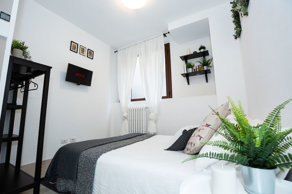 Фото Home Hotel - Paruta 65