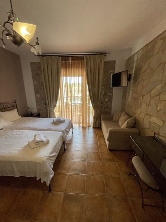 Фото Vathi Hotel