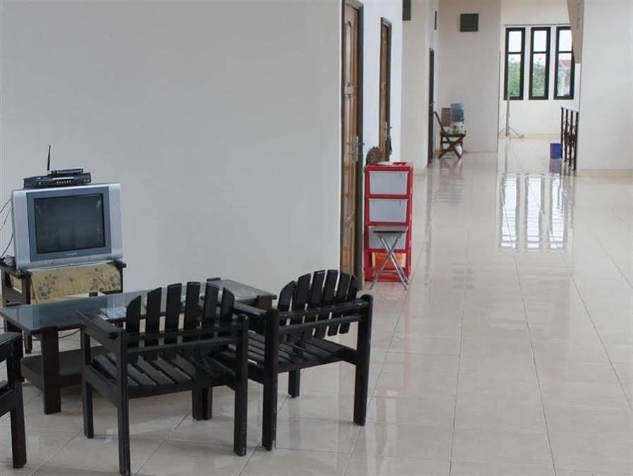 Фото Imam Bonjol Hostel