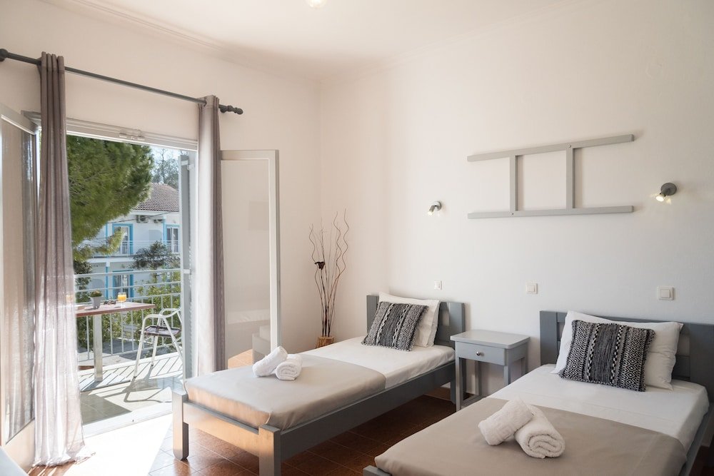 Фото Three Seasons Resort