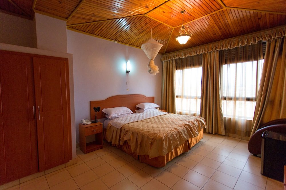 Фото Champion Hotel