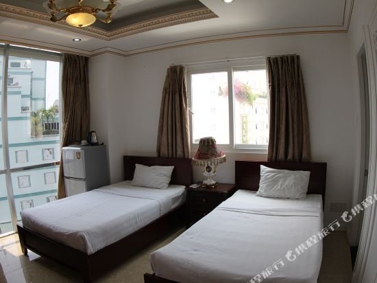 Фото Nouveau Happy Inn