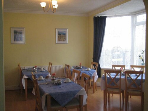 Внешний вид отеля Palm Court в Уэймуте, фото 4