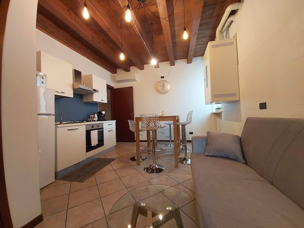 Фото Palazzo Ponte Pietra