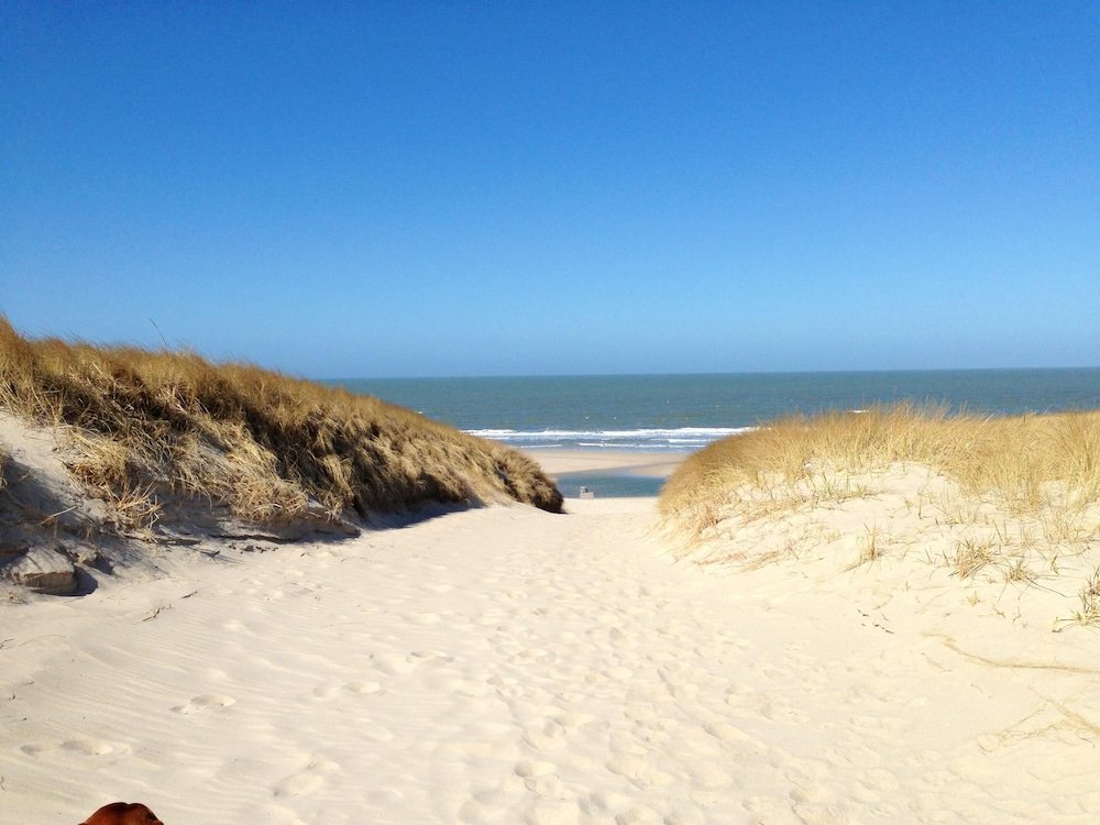 Фото Apartment With 2 Bedrooms in Westerland-sylt, With Furnished Garden and Wifi