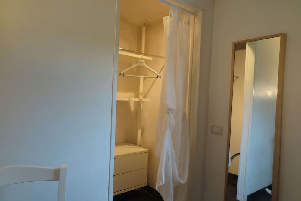 Фото Amazing Rooms In Luxury Mansion