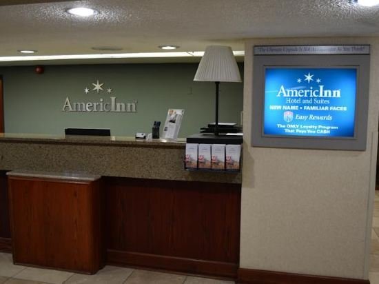 Фото Clarion Pointe Okc Airport