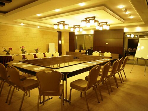 Гостиница Grand Bellevue Hotel Apartment Dubai в Дубае