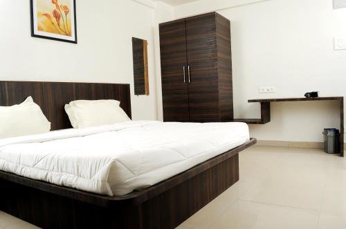 Фото Hotel Suresh Inn
