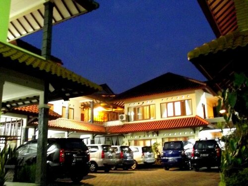 Гостиница Wisma Puri Larasati Hotel в Бандунге