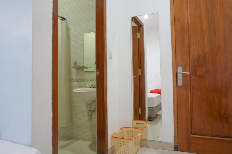 Фото RedDoorz @ Buah Batu