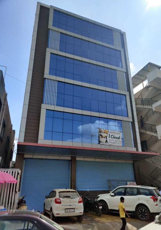 Фото отеля 1