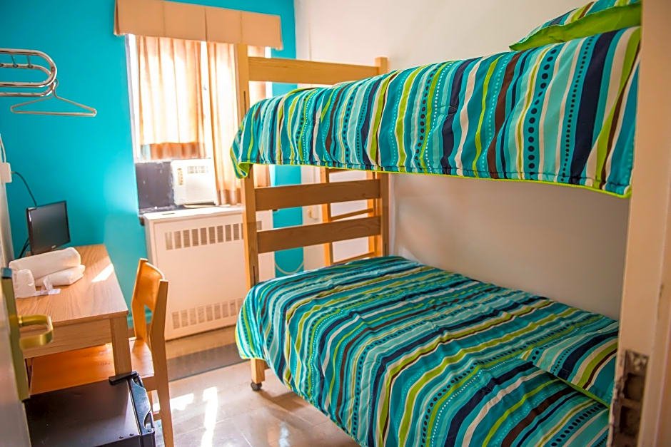 Фото Vanderbilt Ymca Hostel