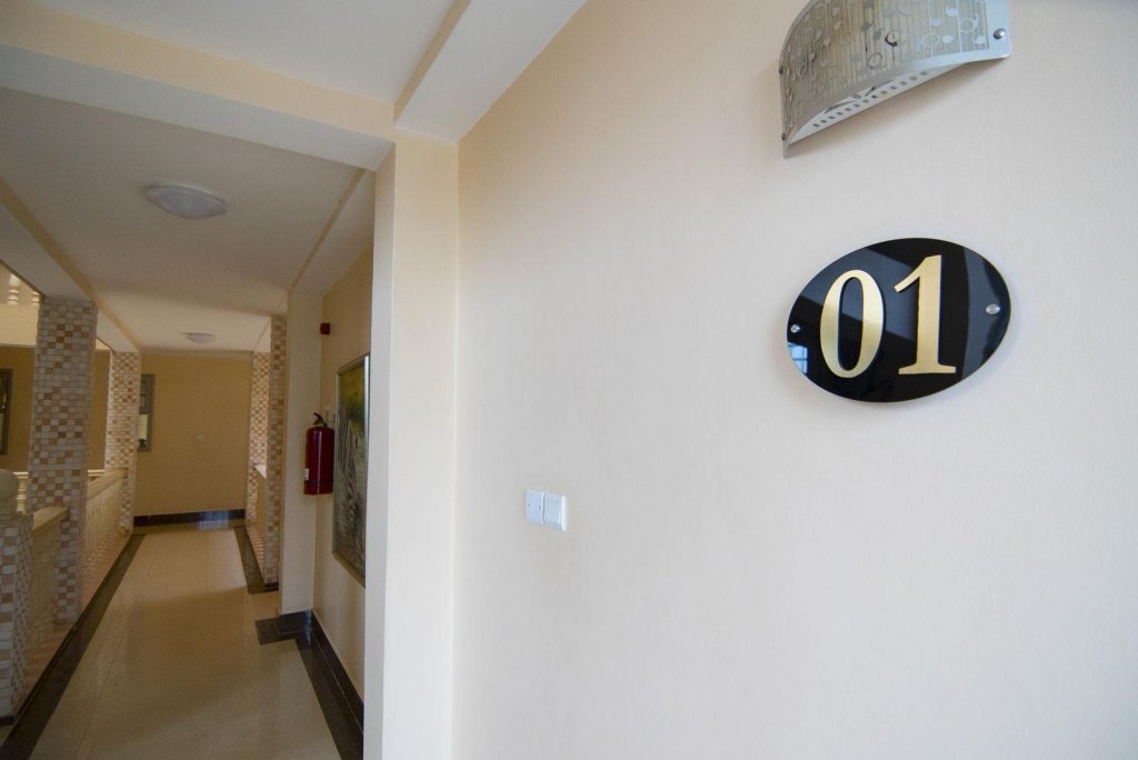 Фото Naguru Viewpointe Apartments