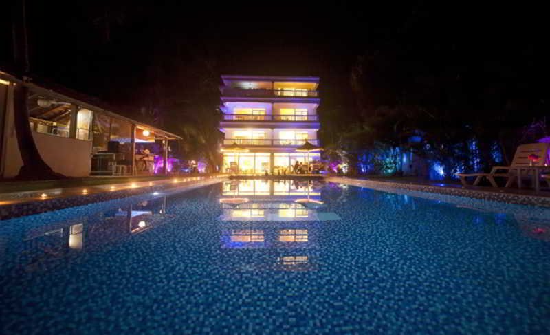 Фото Safira River Front Resort