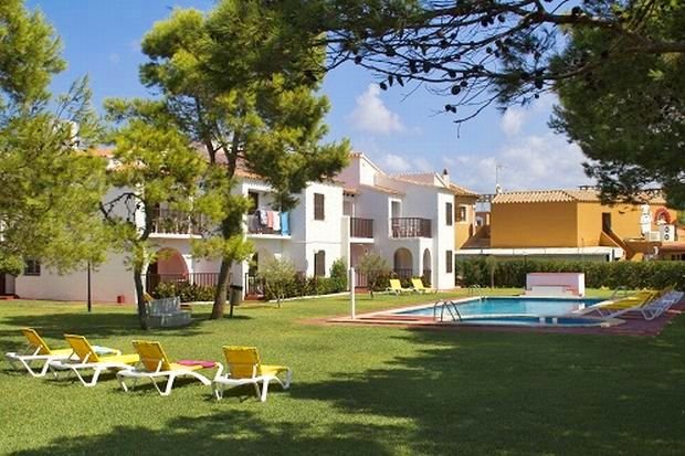 Фото Apartamentos Sol Y Mar Menorca