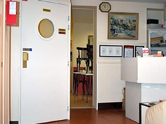 Фото Hôtel Avenir Vaugirard