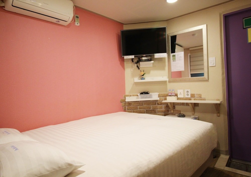 Фото Dongdaemun Hwashin Hostel