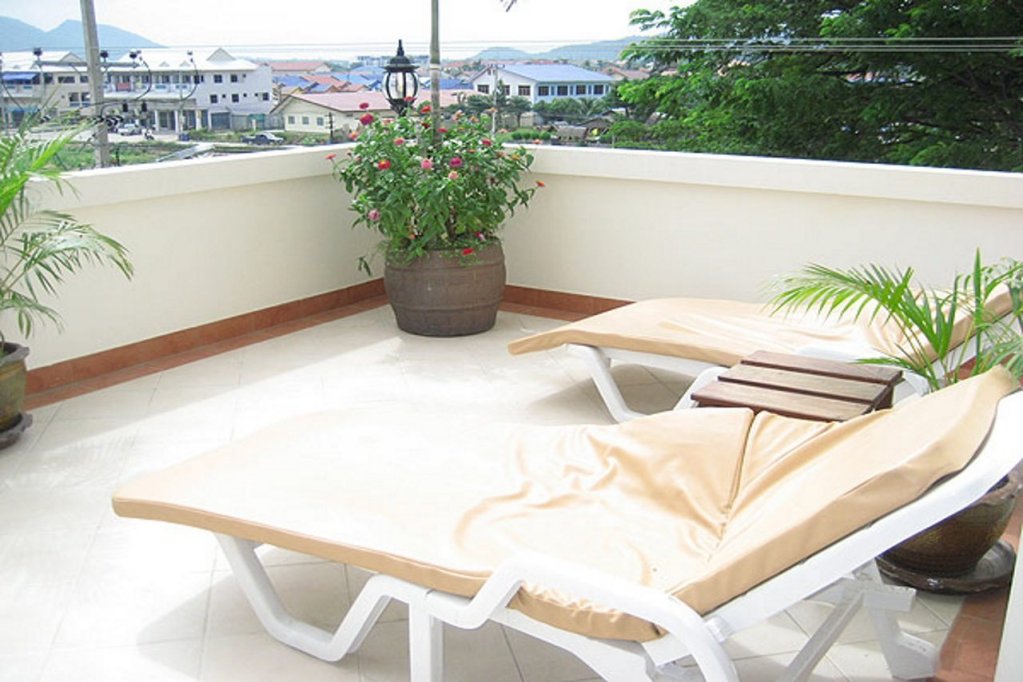 Фото Narawan Hotel