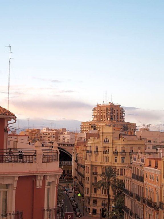 Фото отеля 1