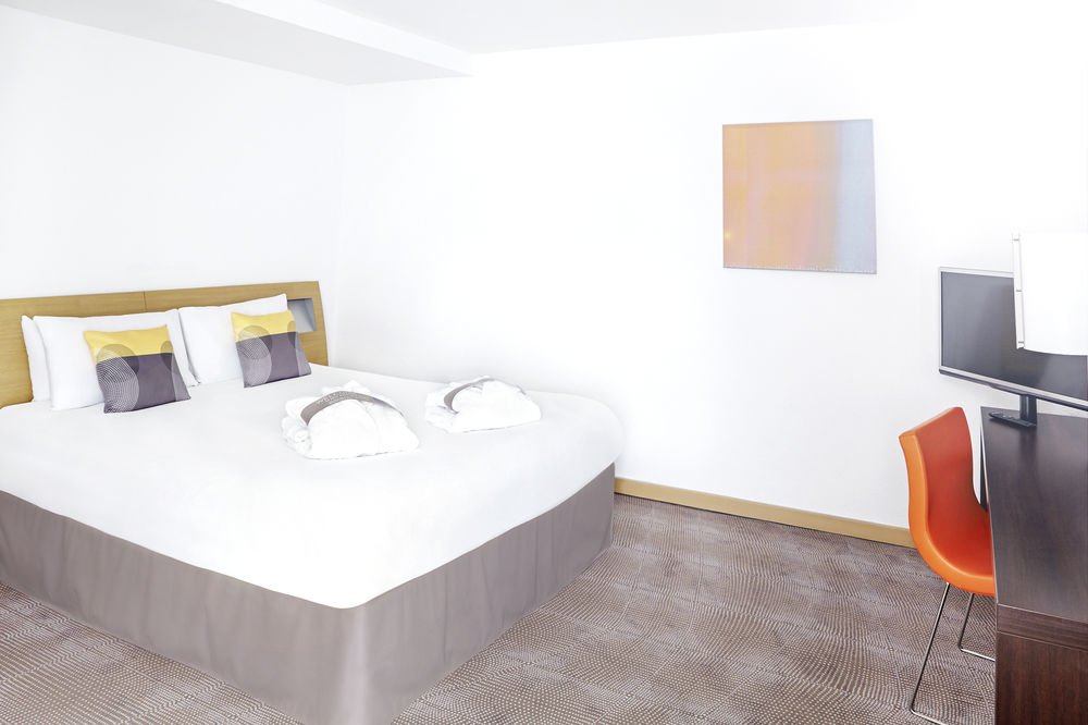 Фото Novotel Edinburgh Centre