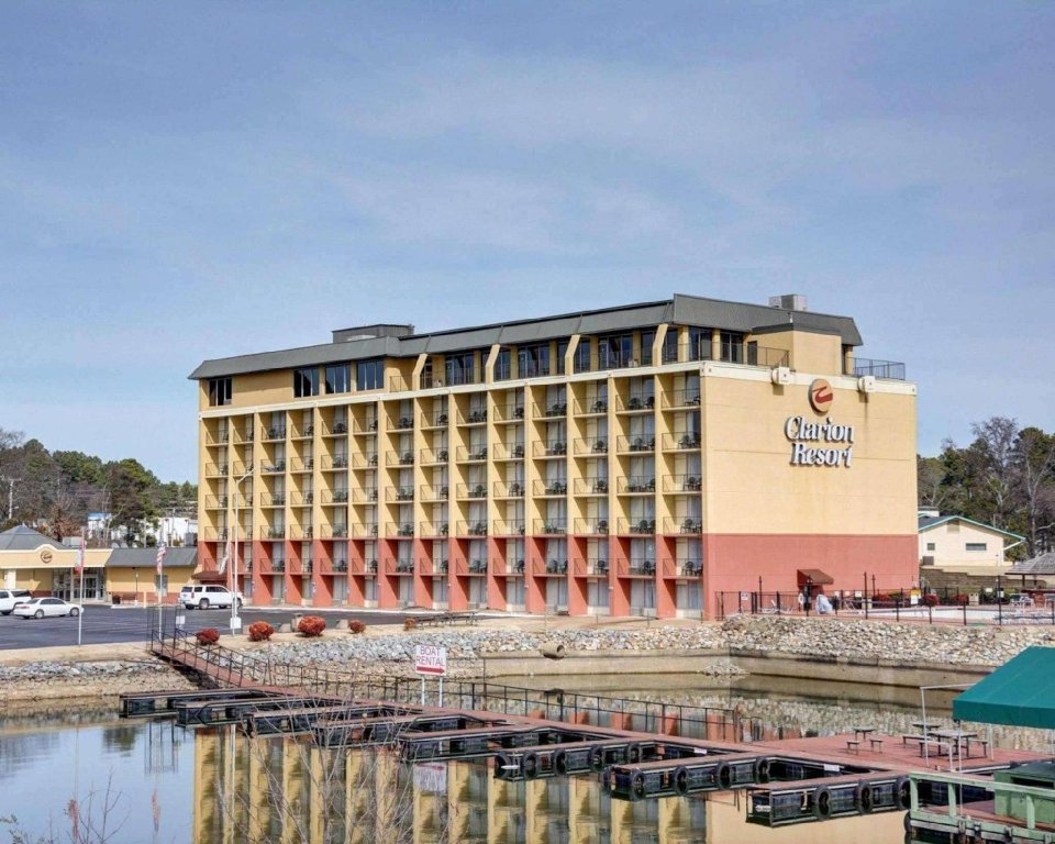 Фото DoubleTree by Hilton Hot Springs