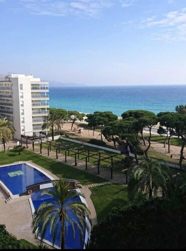 Жильё посуточно Apartment with 2 Bedrooms in Blanes, with Pool Access, Terrace And Wifi - 100 M From the Beach в Бланесе