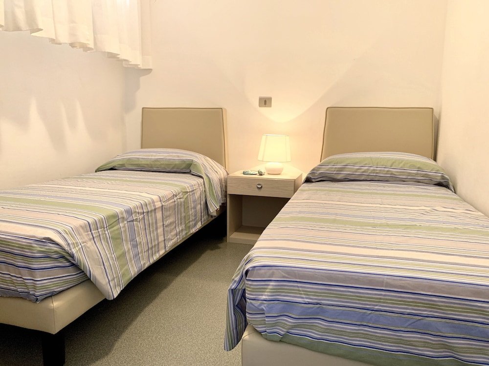 Фото Sparkling Holiday