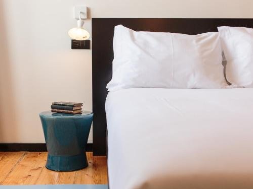 Фото The House of Sandeman Hostel & Suites