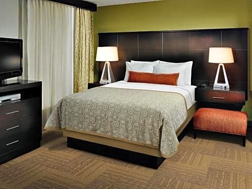 Фото Staybridge Suites College Station, an Ihg Hotel