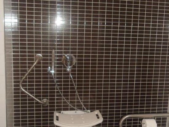 Фото Fontana Plaza