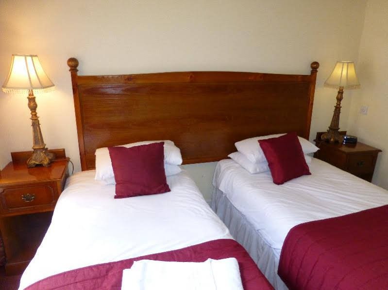 Фото The Atherstone Red Lion Hotel