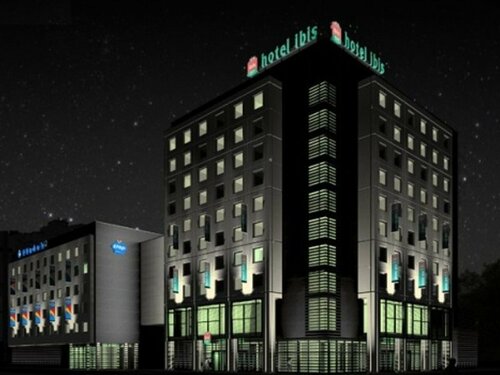 Внешний вид отеля Ibis Warszawa Reduta в Варшаве, фото 3