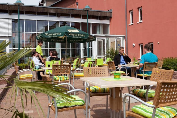 Фото отеля 2